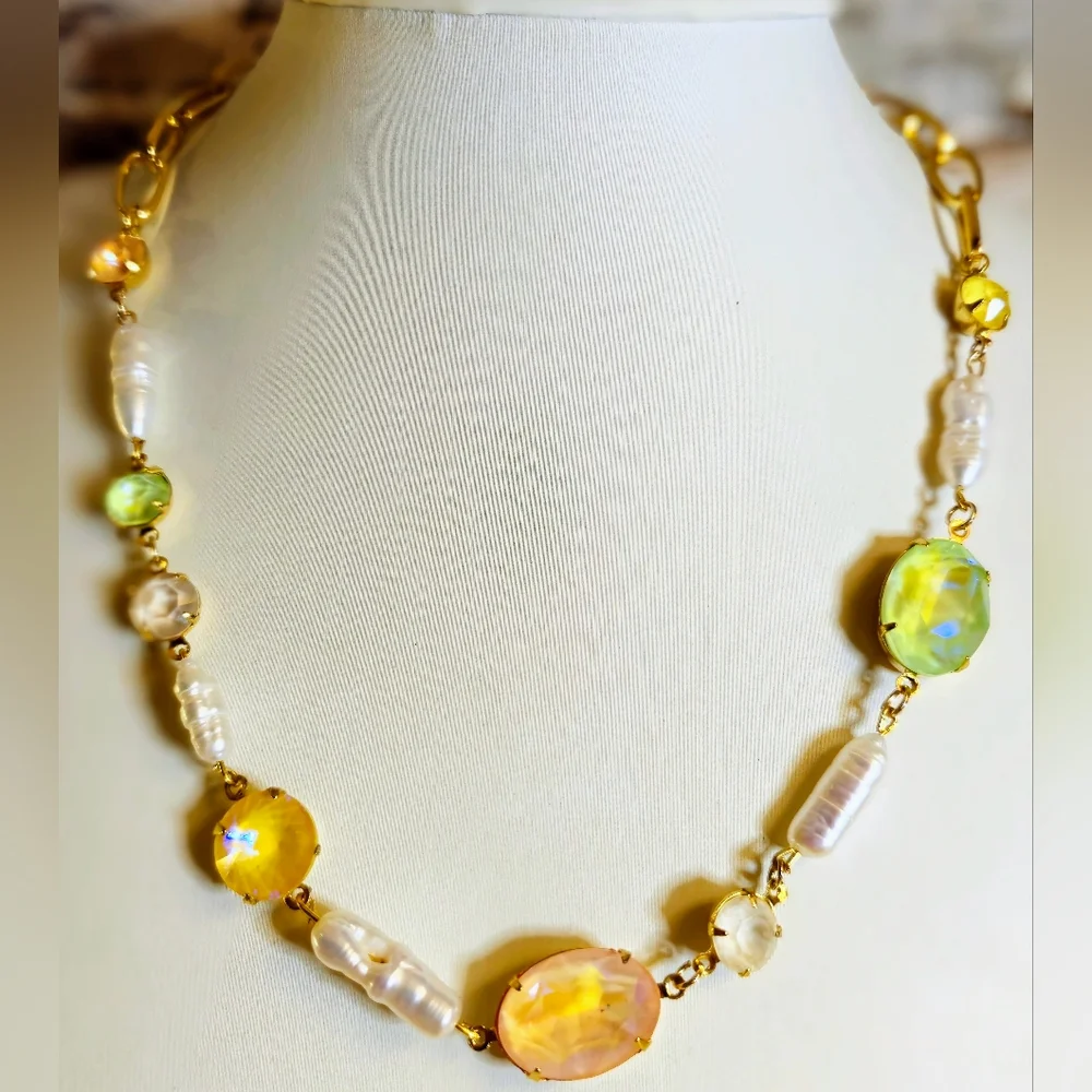 Mango Mint Crystal And Pearls In Classic Rae Gold Plated Necklace